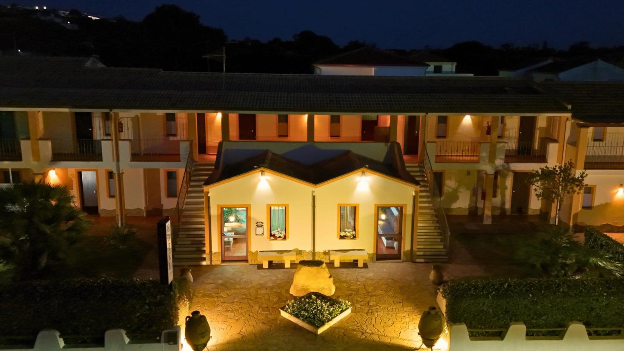 קאלאסטה Hotel Le Sabbie מראה חיצוני תמונה